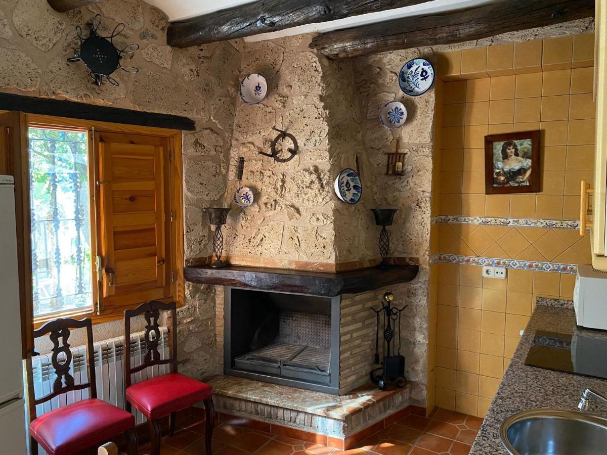 La Toba Guest House Burunchel ภายนอก รูปภาพ